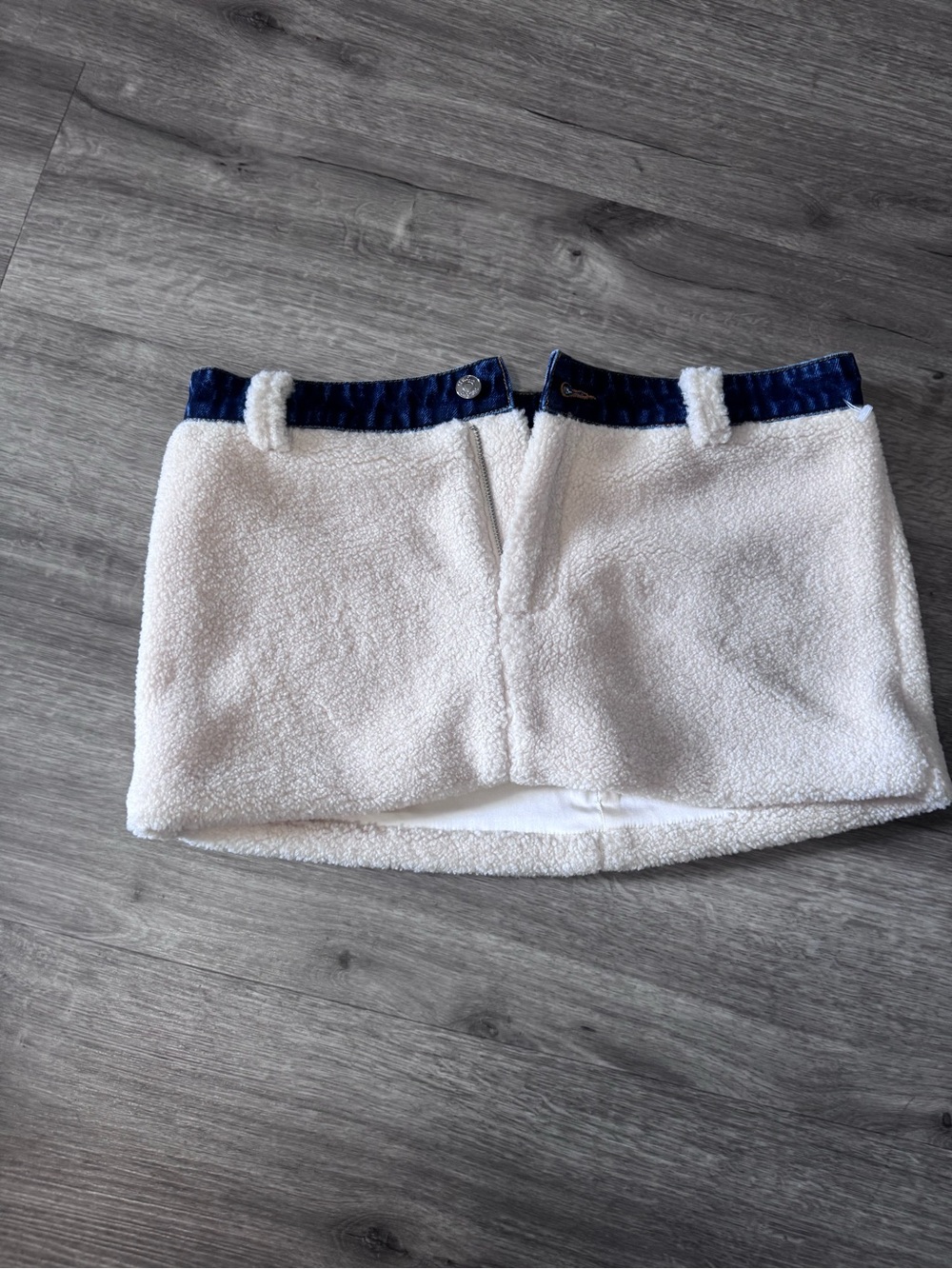 SER.O.YA White Sherpa Mini Skirt with Navy Waistband